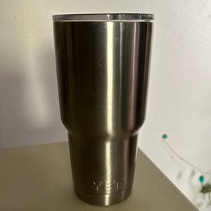 Yeti 30oz tumbler